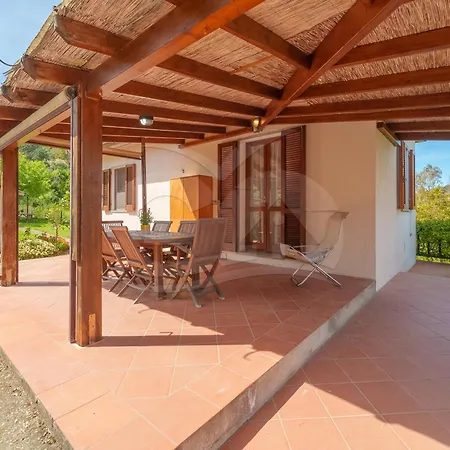 Feriehus Villino Albereto - Goelba *
